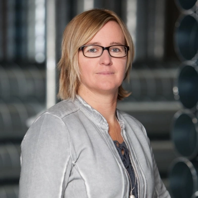Porträt von Sigrid Schuster, Sekretariat.